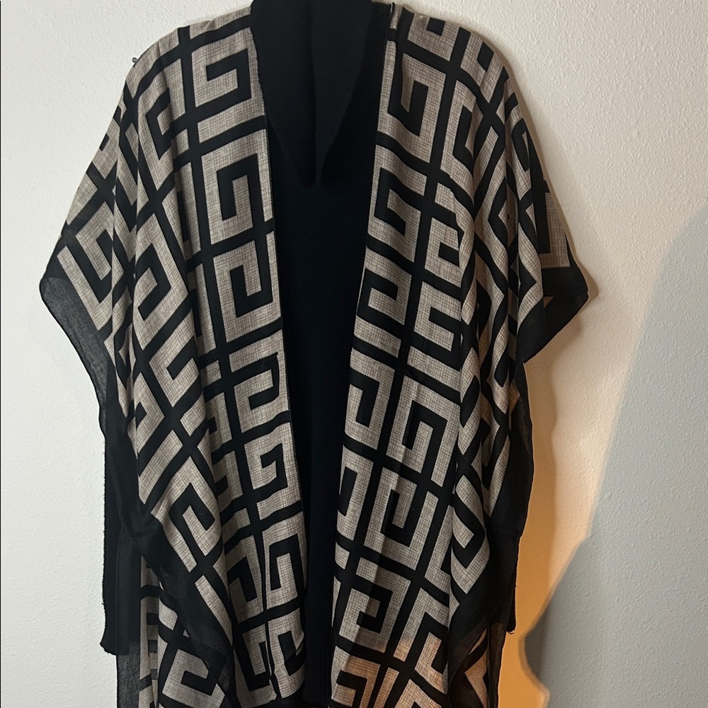 Geometric Patterned Kimono Shawl - image 1